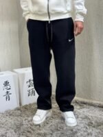 Nike sweatpants wide leg - Image 8