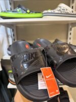 Nike tech slipper - Image 3