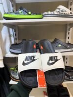 Nike tech slipper - Image 2