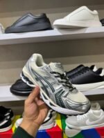 Asics shoes - Image 4